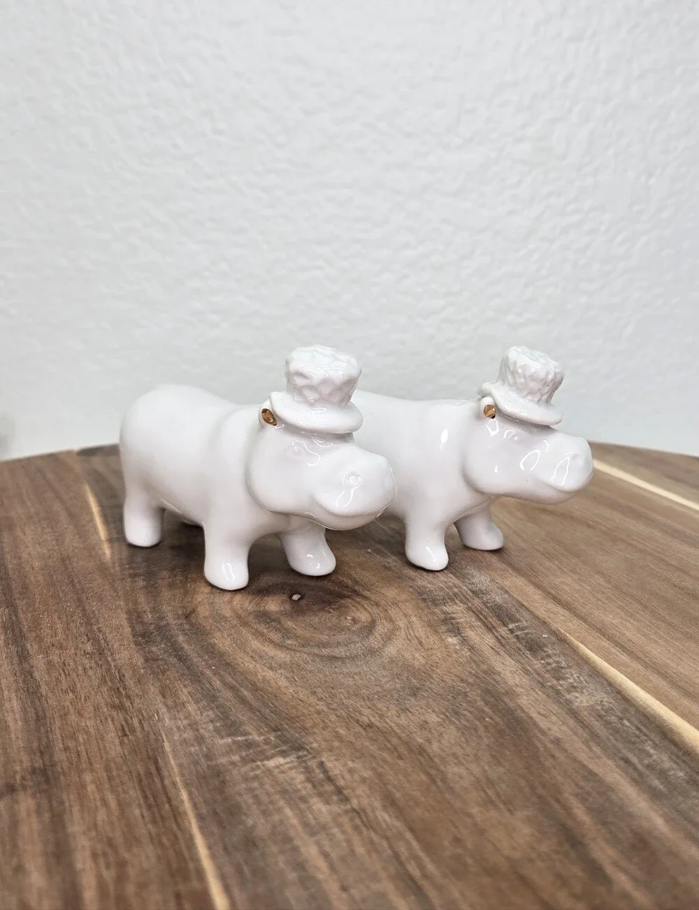 White Ceramic Hippo Salt & Pepper Shakers Set Gold Ear Trim Hat Couple Minimal